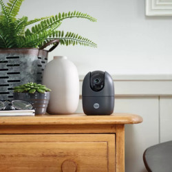 Kamera YALE wewnętrzna Wi-Fi - Pan & Tilt SV-DPFX-B_EU